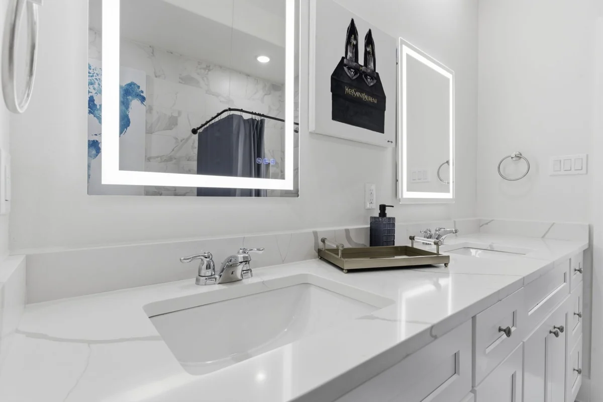 Luxury 3BR w/ Patio + Garage, Near NRG, Med Center #104