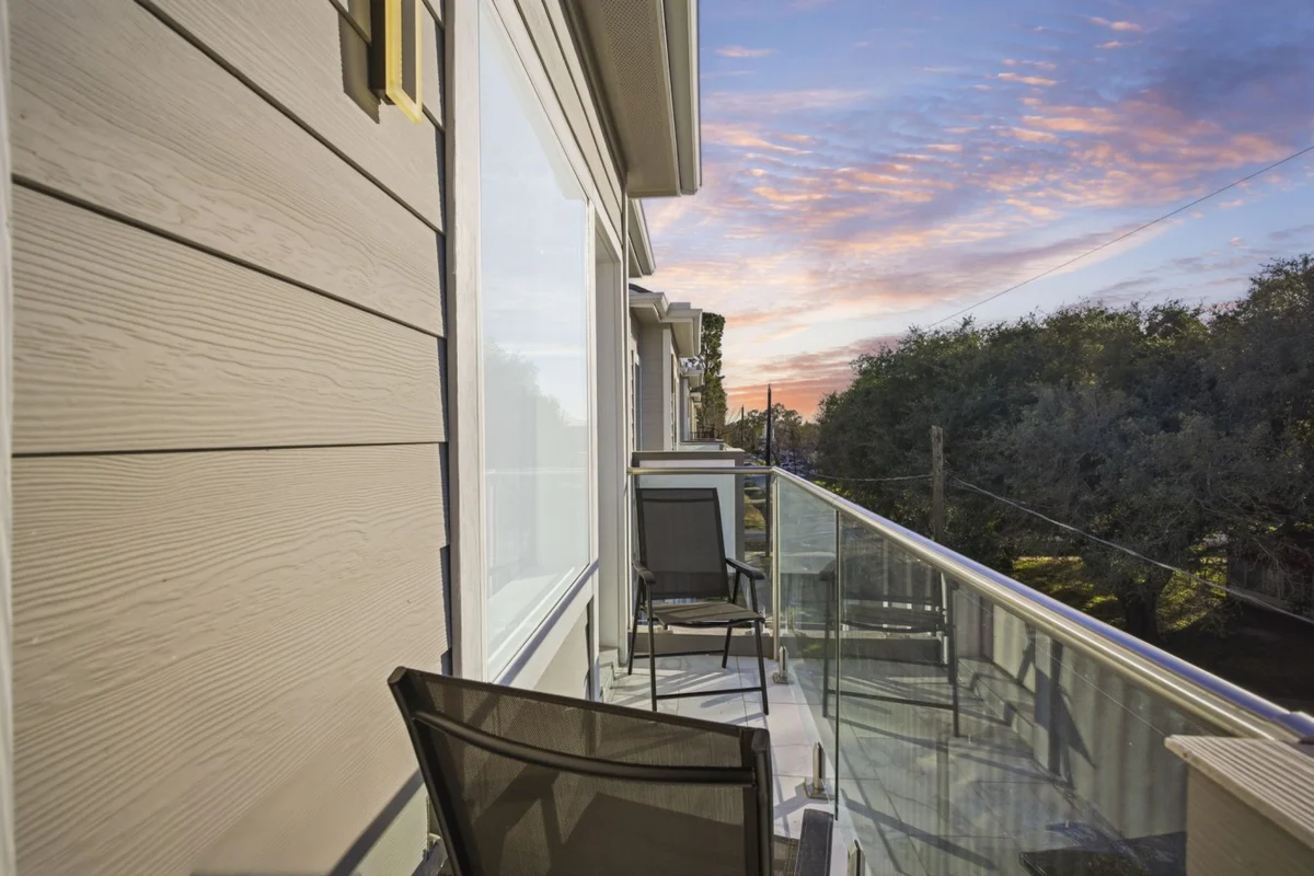 Luxury 3BR w/ Patio + Garage, Near NRG, Med Center #90