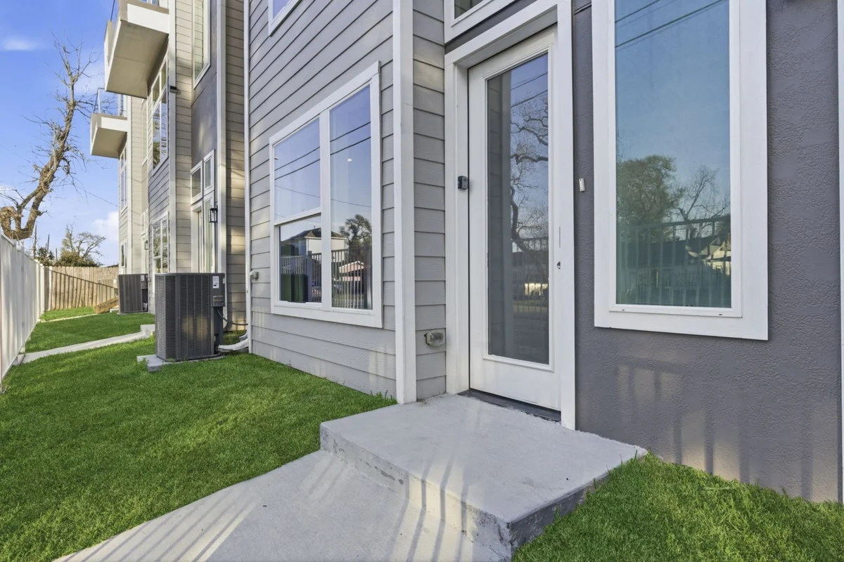Luxury 3BR w/ Patio + Garage, Near NRG, Med Center #87