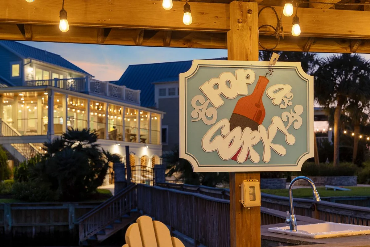 Pop-a-Cork: Waterfront Retreat in Gated Community #28