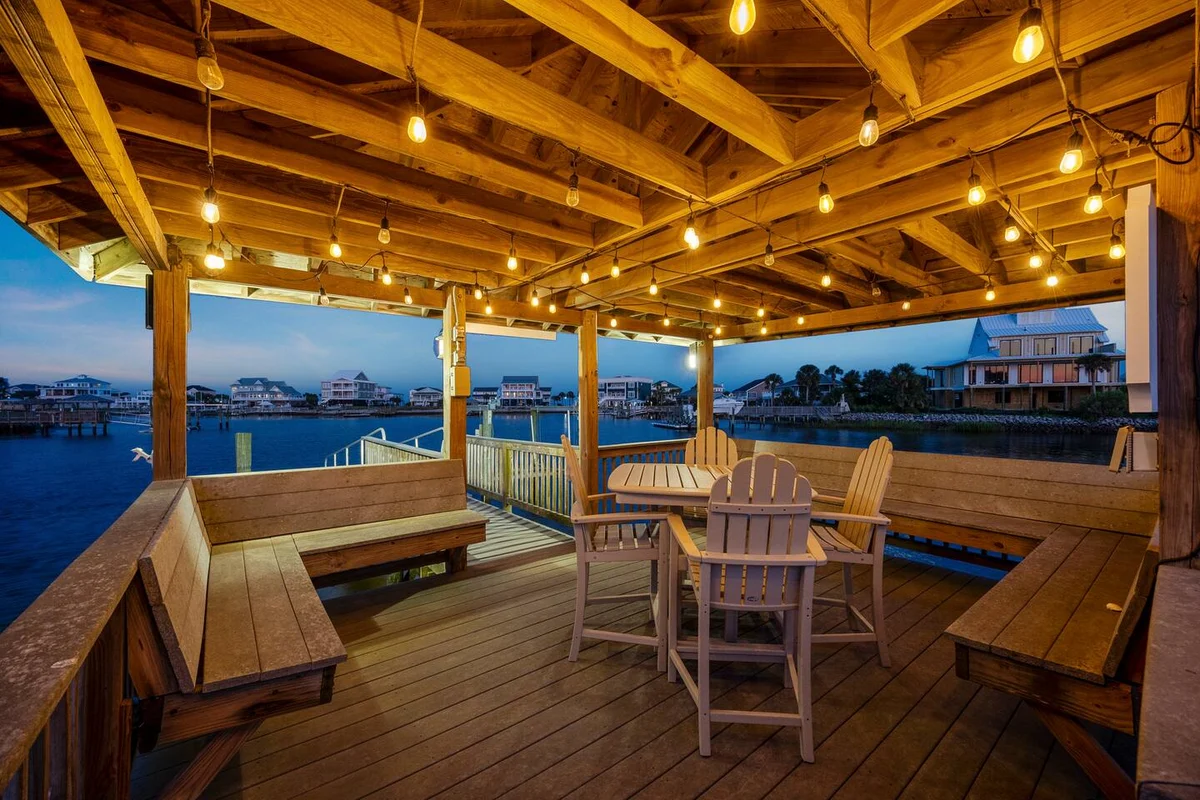 Pop-a-Cork: Waterfront Retreat in Gated Community #30