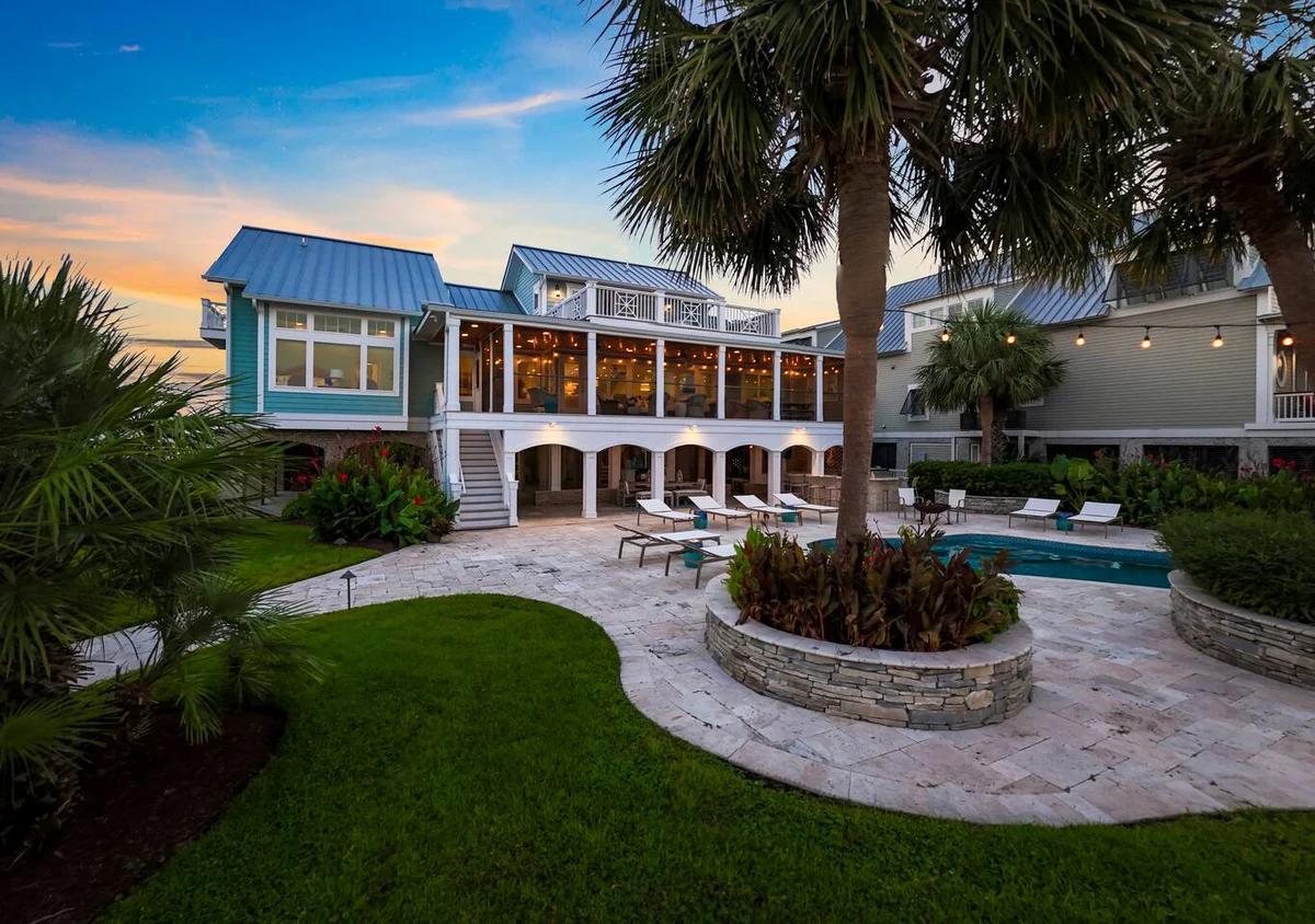 Pop-a-Cork: Waterfront Retreat in Gated Community #34