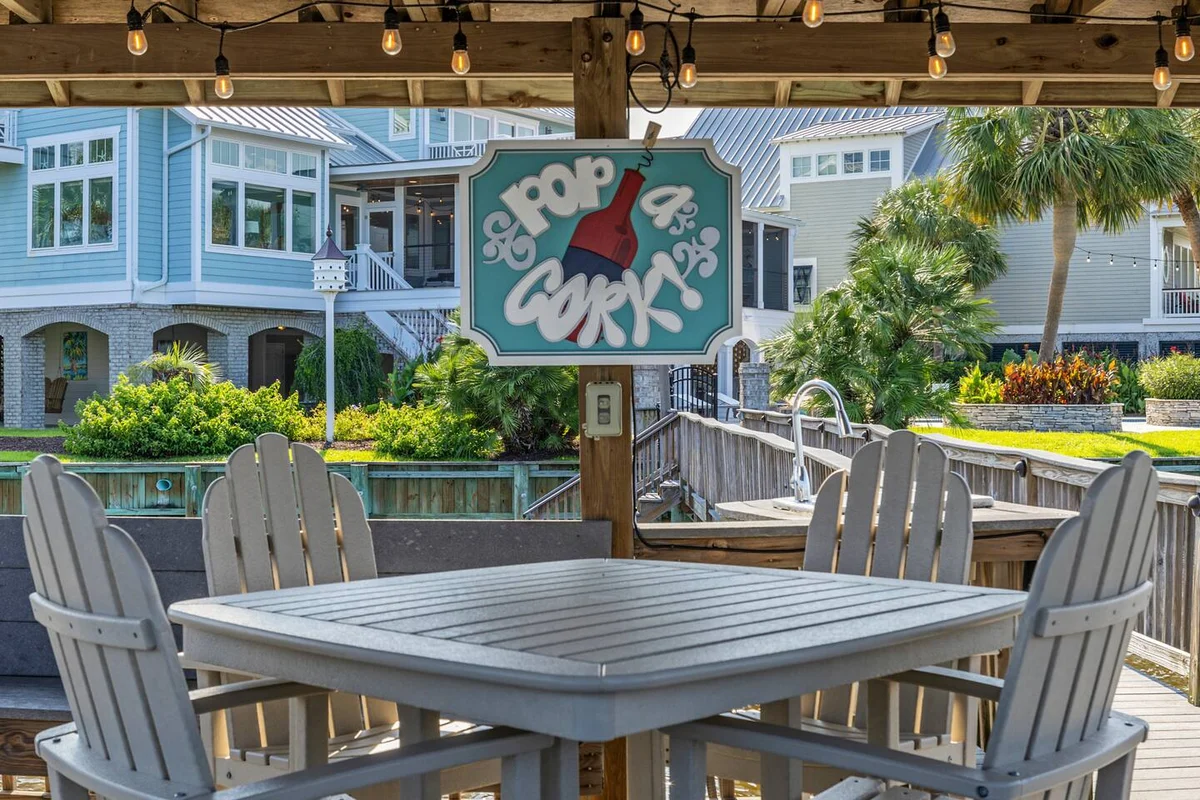 Pop-a-Cork: Waterfront Retreat in Gated Community #44