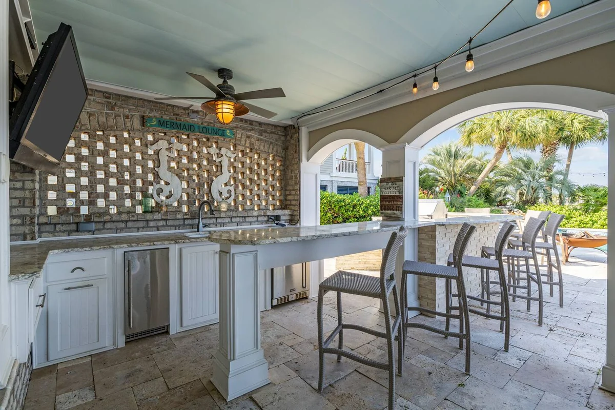 Pop-a-Cork: Waterfront Retreat in Gated Community #52