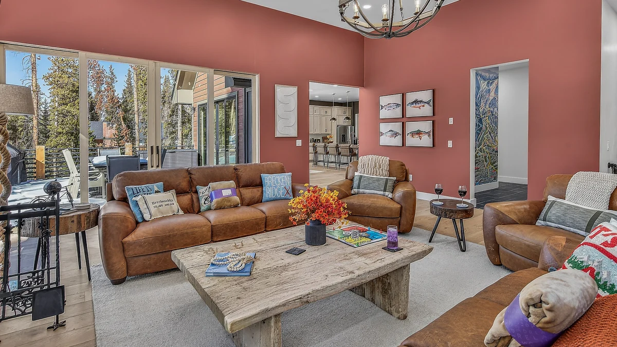 Extra Bedding, Lower Level image 1