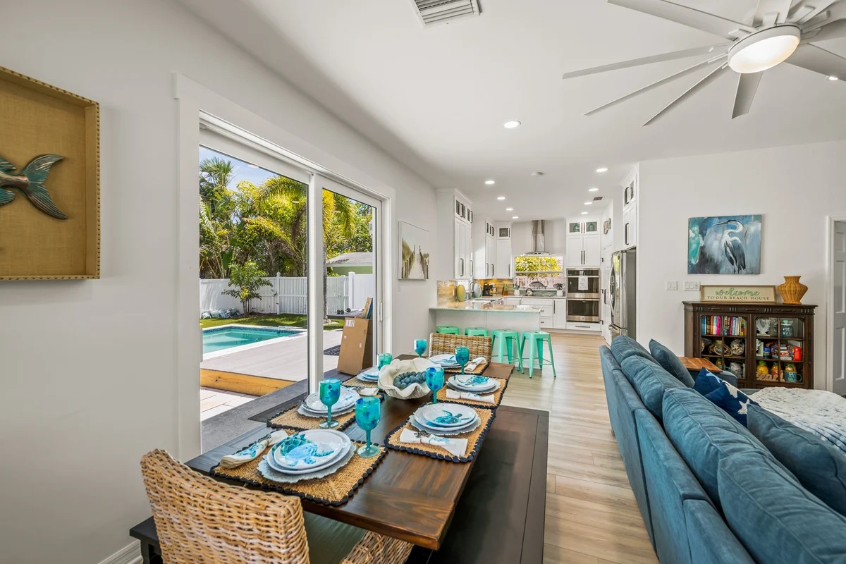 A Charming Beach Cottage on Elm #36