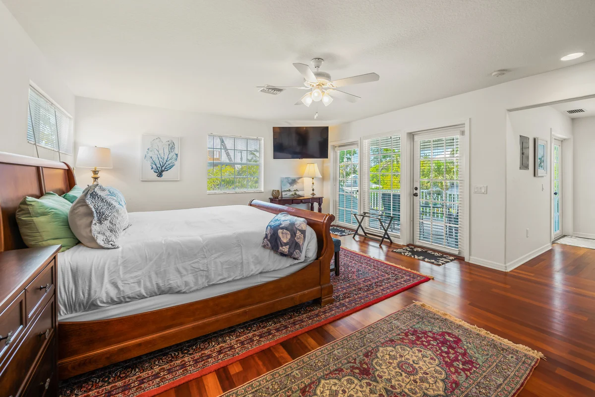 A Charming Beach Cottage on Elm #28