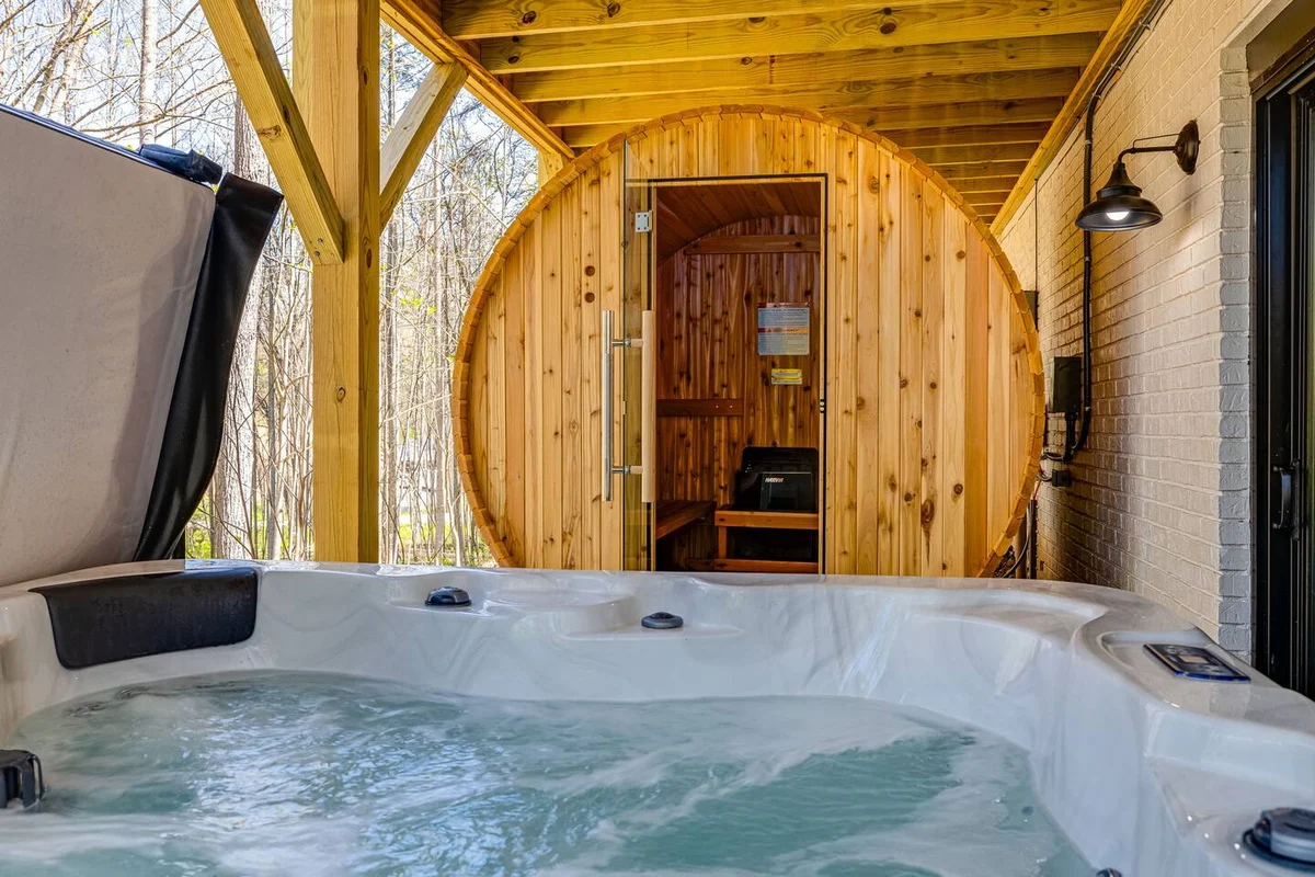 Wooded Oasis, HotTub, Sauna, GameRoom, 15min 2 AVL #20