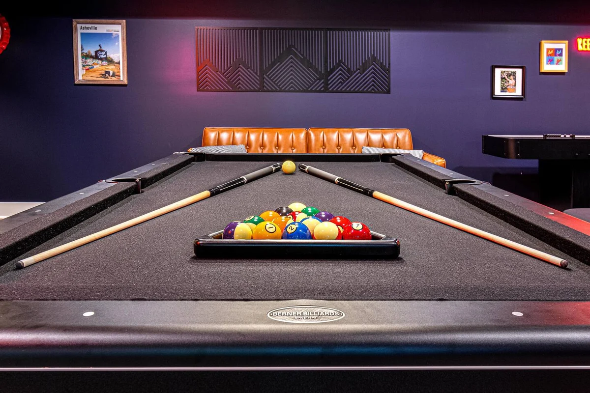 Wooded Oasis, HotTub, Sauna, GameRoom, 15min 2 AVL #65