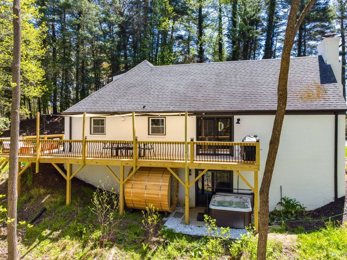 Wooded Oasis, HotTub, Sauna, GameRoom, 15min 2 AVL #71