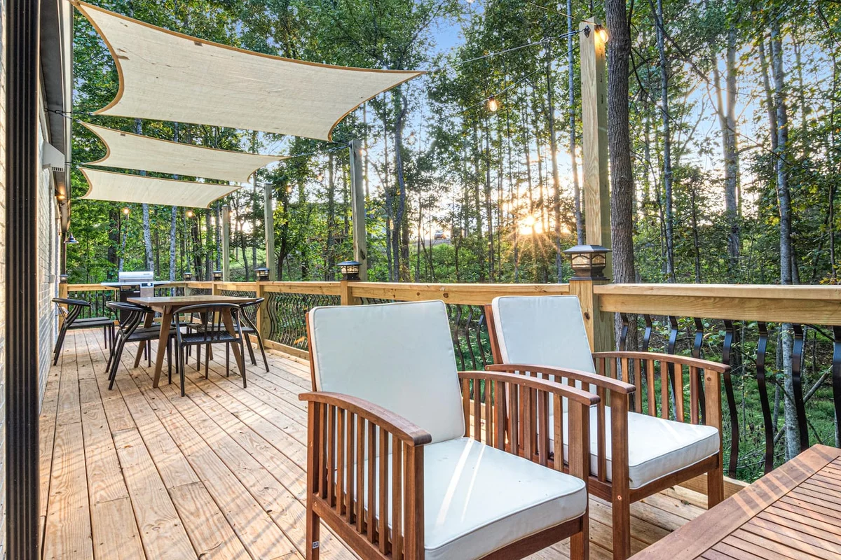 Wooded Oasis, HotTub, Sauna, GameRoom, 15min 2 AVL #127