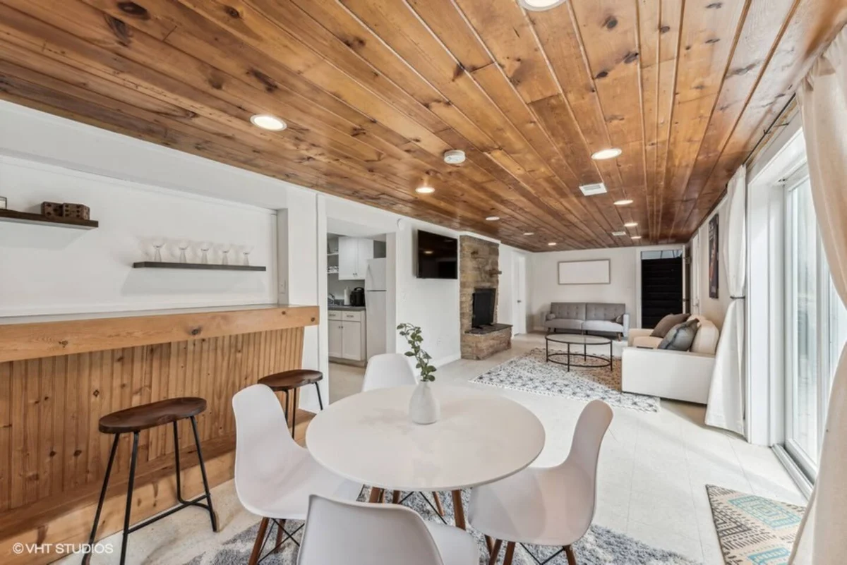 Blocks to Town, Game Room, Firepit, Huge Backyard #3