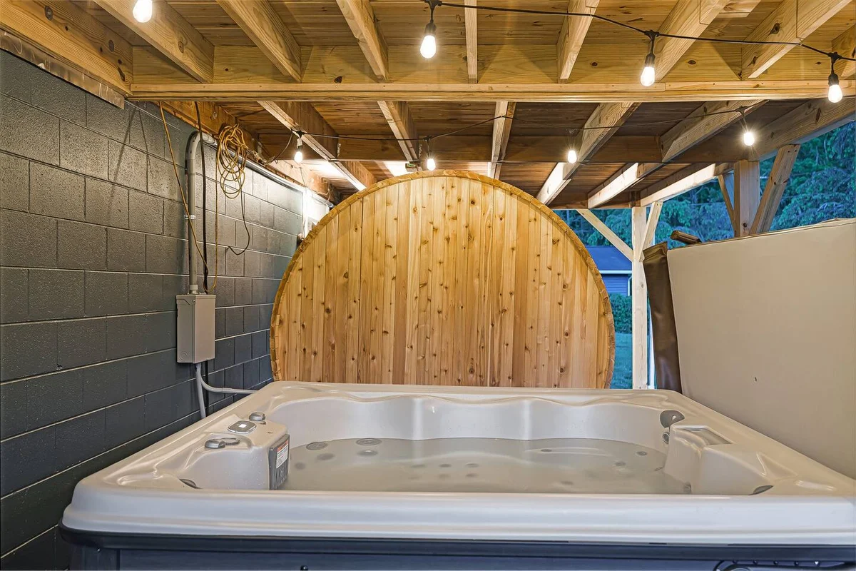 Sauna & Hot Tub Chalet with Game Room, 6BR #9