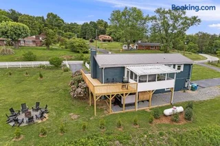 Sauna & Hot Tub Chalet with Game Room, 6BR #84