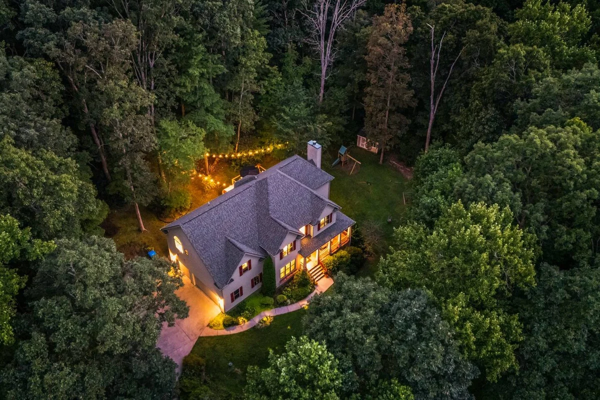 Epic BnB:GolfSim, Theatre, Speakeasy, Sauna+Hottub #8