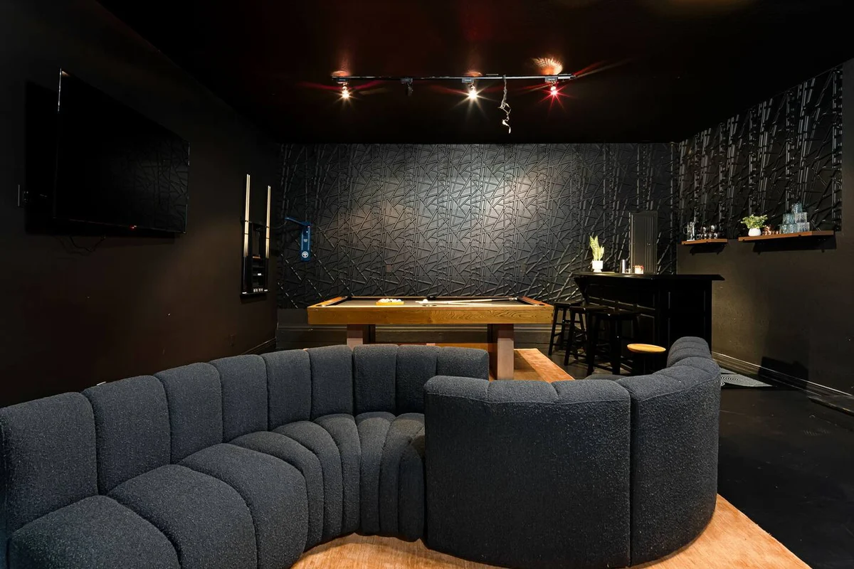 Epic BnB:GolfSim, Theatre, Speakeasy, Sauna+Hottub #64