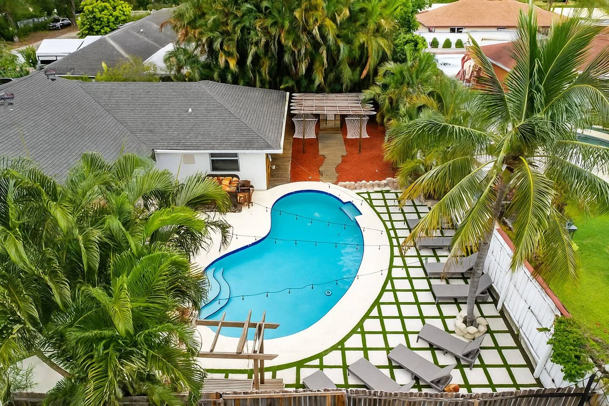 6BR West Palm Oasis • Heated Pool & Mini Golf #7