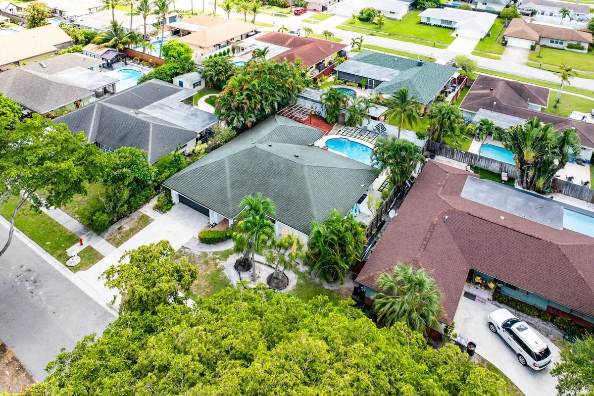 6BR West Palm Oasis • Heated Pool & Mini Golf #50
