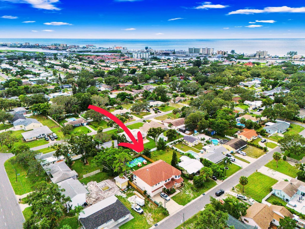 Sleeps21 7BR Beach Estate: Pool, Slide, Golf Sim #7