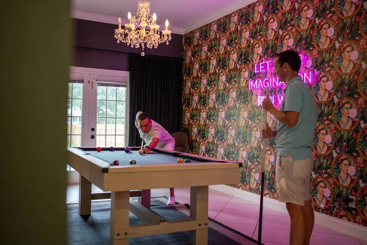Sleeps21 7BR Beach Estate: Pool, Slide, Golf Sim #9