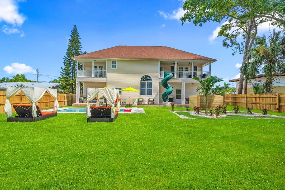 Sleeps21 7BR Beach Estate: Pool, Slide, Golf Sim #22
