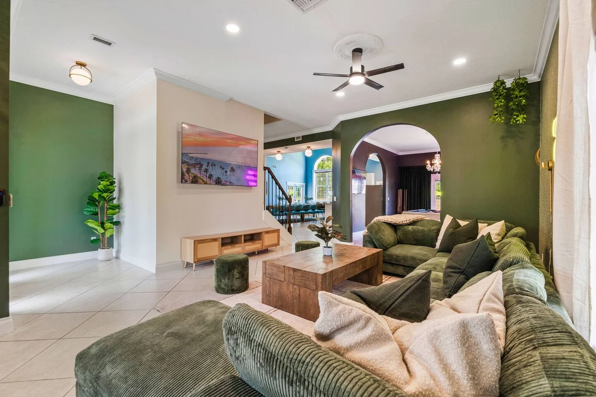 Sleeps21 7BR Beach Estate: Pool, Slide, Golf Sim #37
