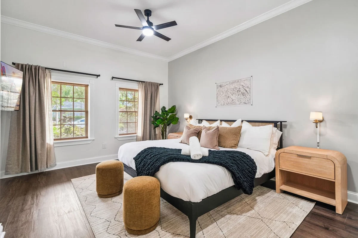 Sleeps21 7BR Beach Estate: Pool, Slide, Golf Sim #47