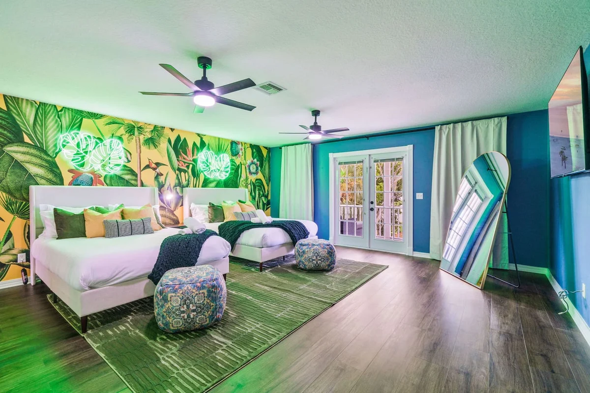 Sleeps21 7BR Beach Estate: Pool, Slide, Golf Sim #63