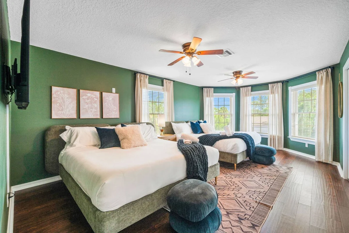 Sleeps21 7BR Beach Estate: Pool, Slide, Golf Sim #76