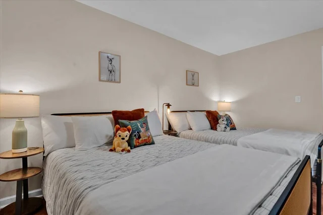 BEDROOM image 1