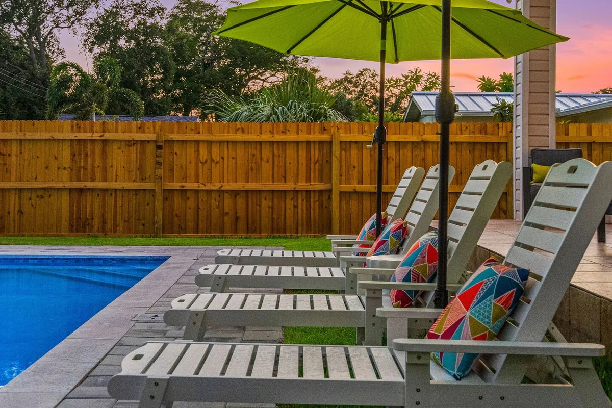 Sleeps21 7BR Beach Estate: Pool, Slide, Golf Sim #95