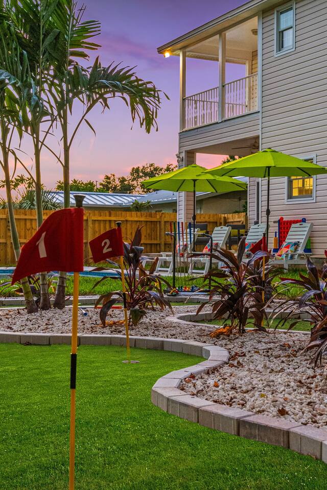 Sleeps21 7BR Beach Estate: Pool, Slide, Golf Sim #101