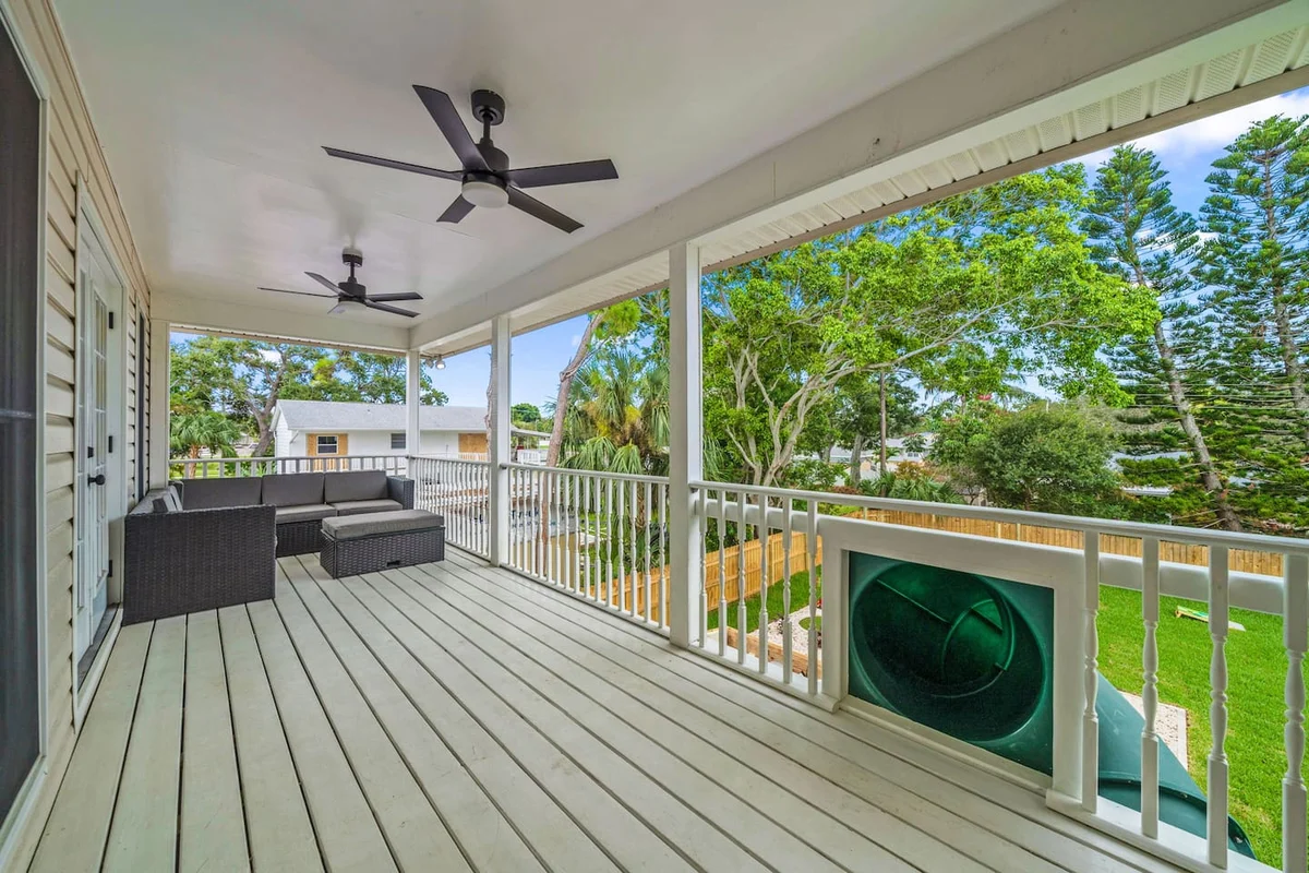 Sleeps21 7BR Beach Estate: Pool, Slide, Golf Sim #110