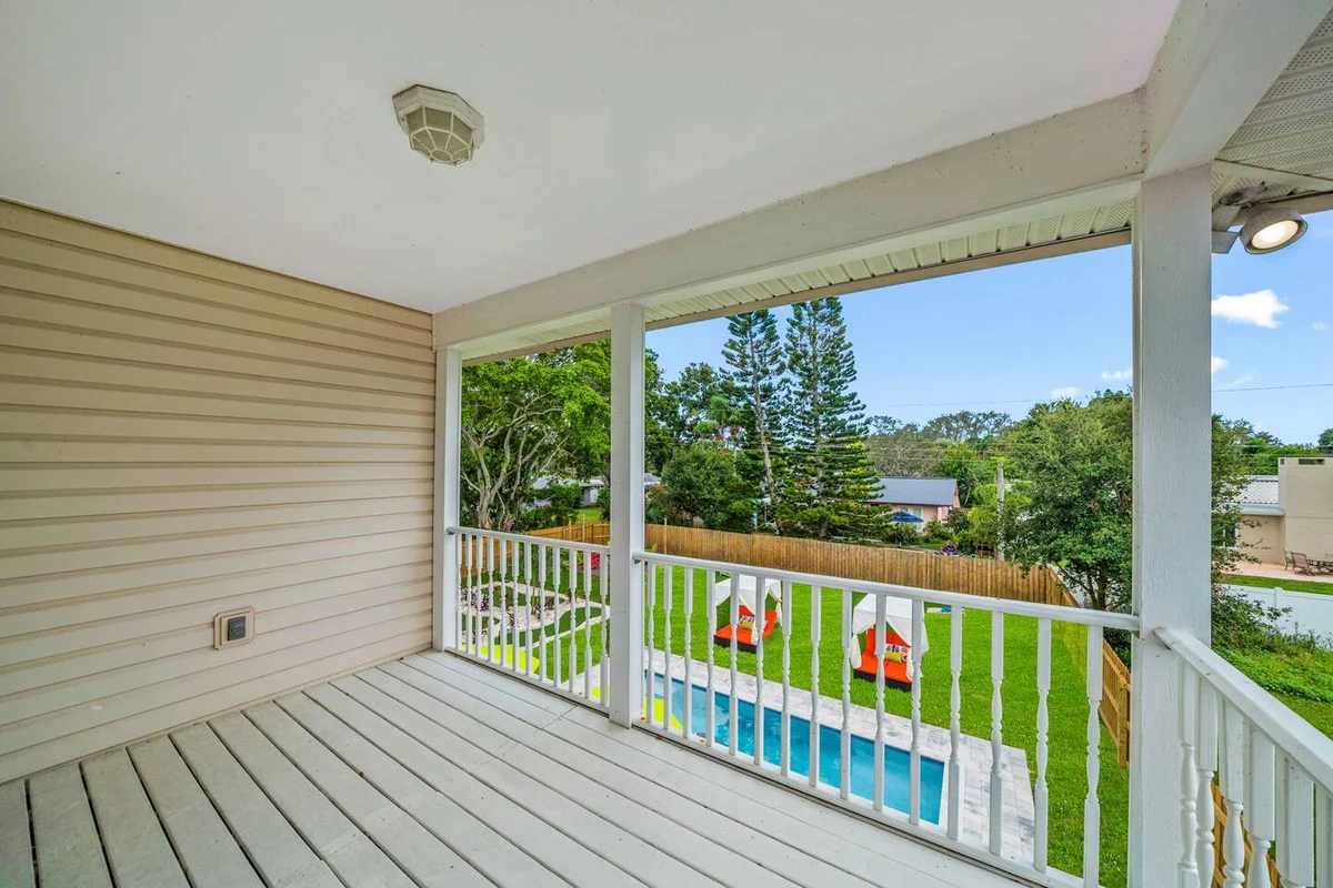 Sleeps21 7BR Beach Estate: Pool, Slide, Golf Sim #111