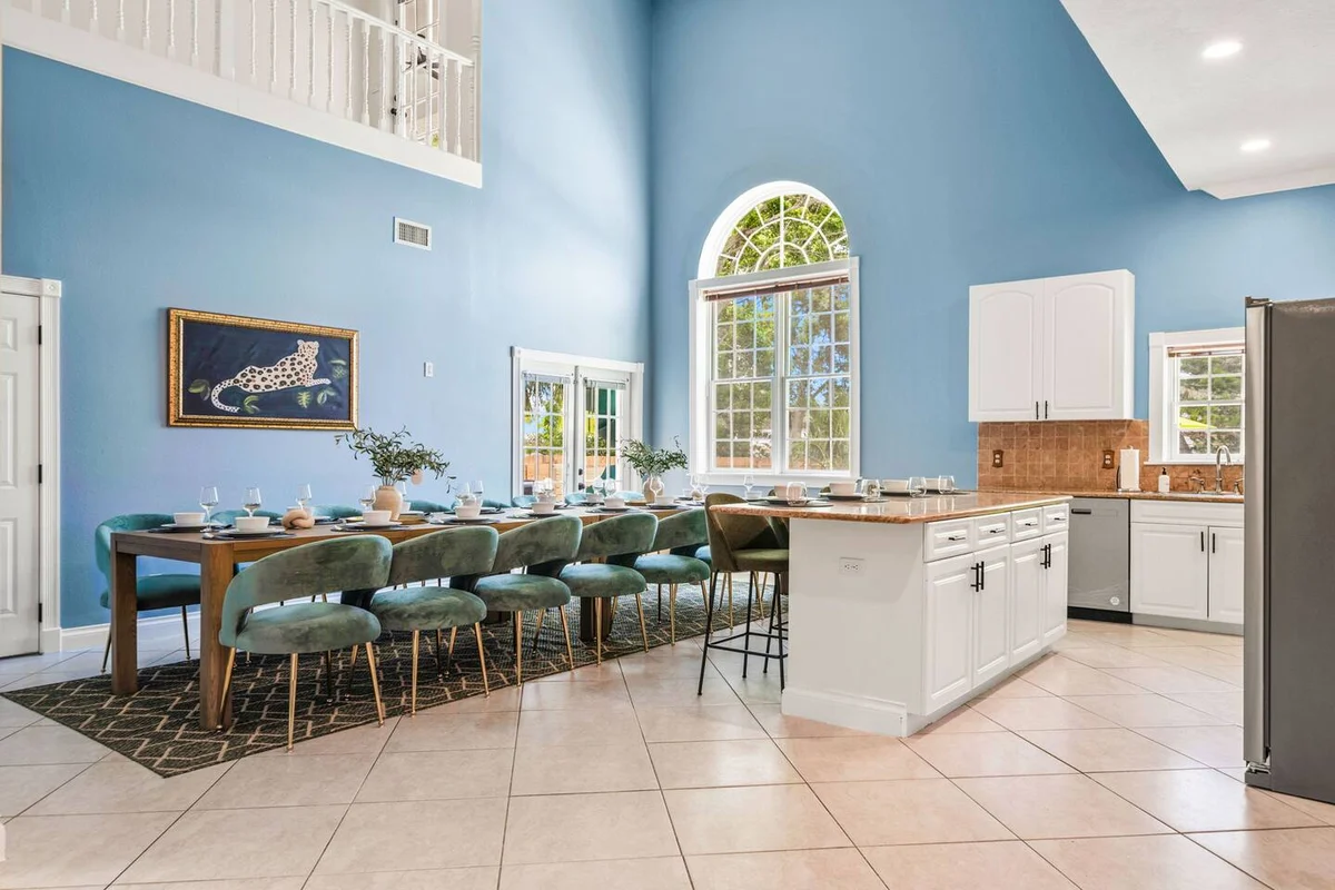 Sleeps21 7BR Beach Estate: Pool, Slide, Golf Sim #196