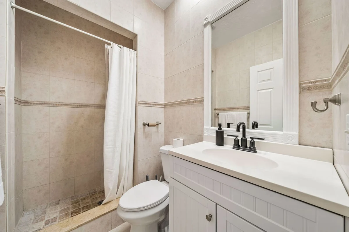 Sleeps21 7BR Beach Estate: Pool, Slide, Golf Sim #151
