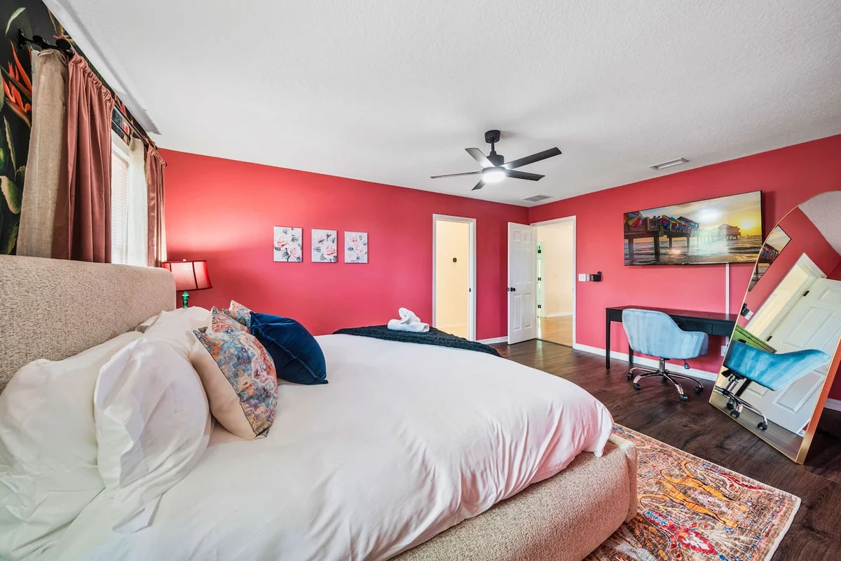 Sleeps21 7BR Beach Estate: Pool, Slide, Golf Sim #186
