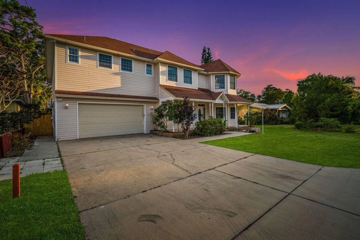 Sleeps21 7BR Beach Estate: Pool, Slide, Golf Sim #144