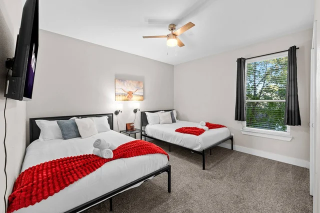 BEDROOM image 1