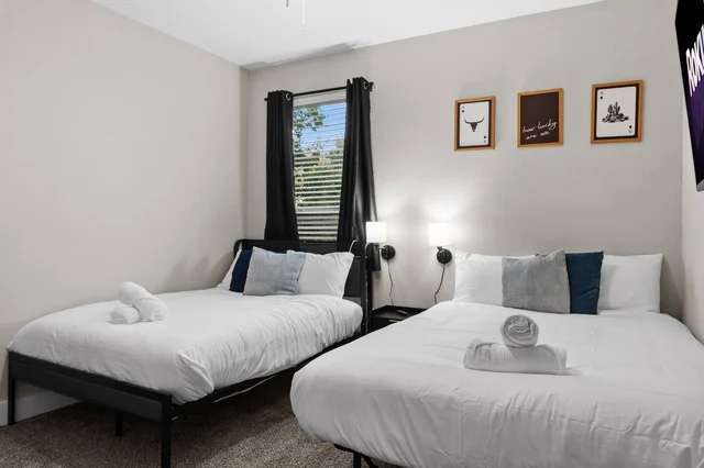 BEDROOM image 1