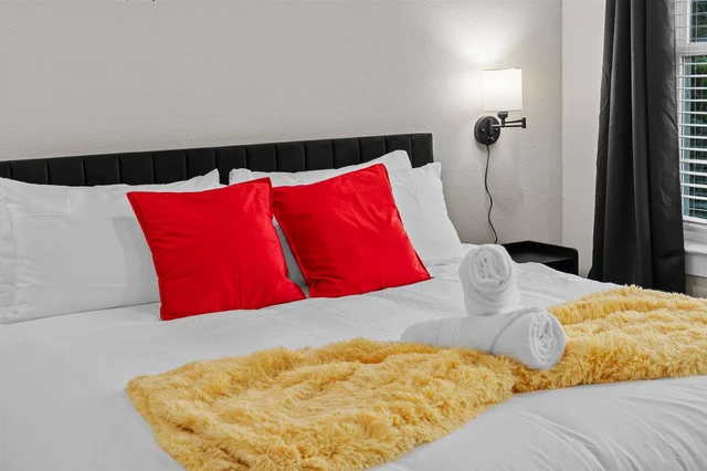 BEDROOM image 1