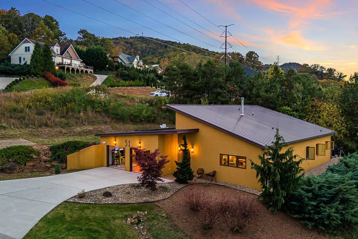 360Mtn Views, OutdoorTheatre, Hottub, Sauna, GmRm #109