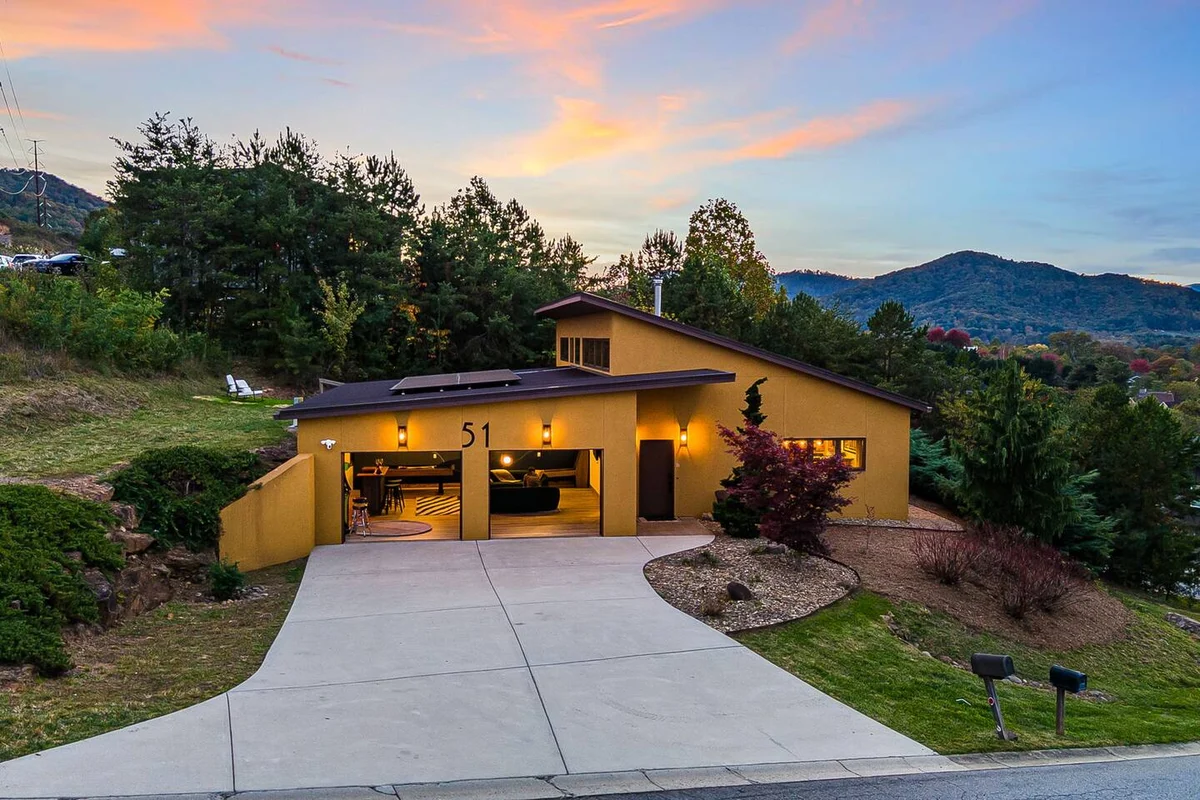 360Mtn Views, OutdoorTheatre, Hottub, Sauna, GmRm #110