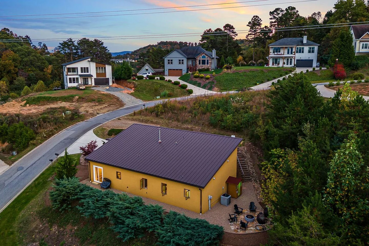 360Mtn Views, OutdoorTheatre, Hottub, Sauna, GmRm #111