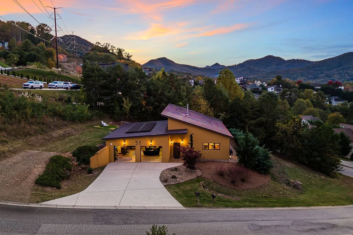 360Mtn Views, OutdoorTheatre, Hottub, Sauna, GmRm #112