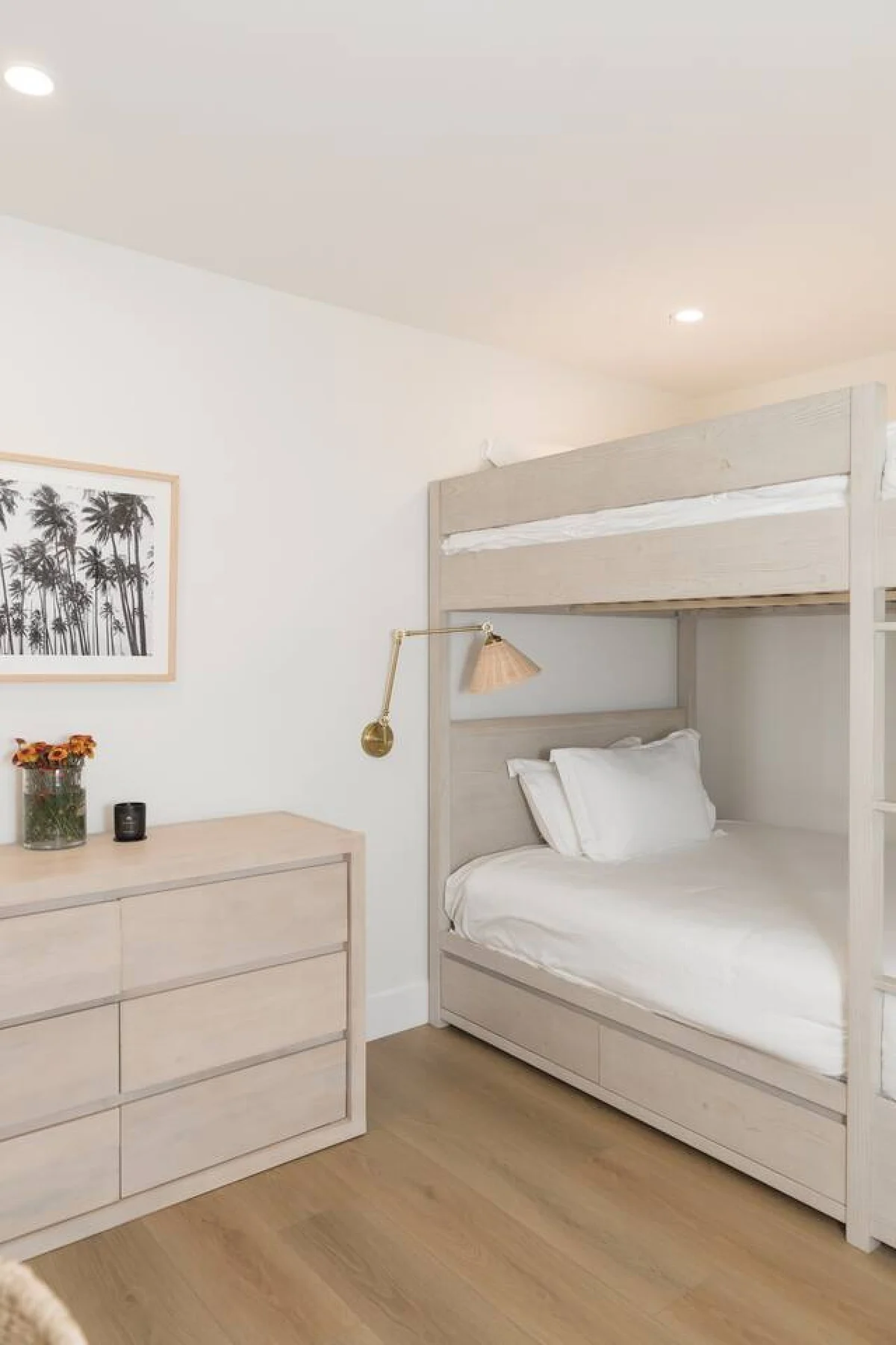 Bedroom 1 image 1