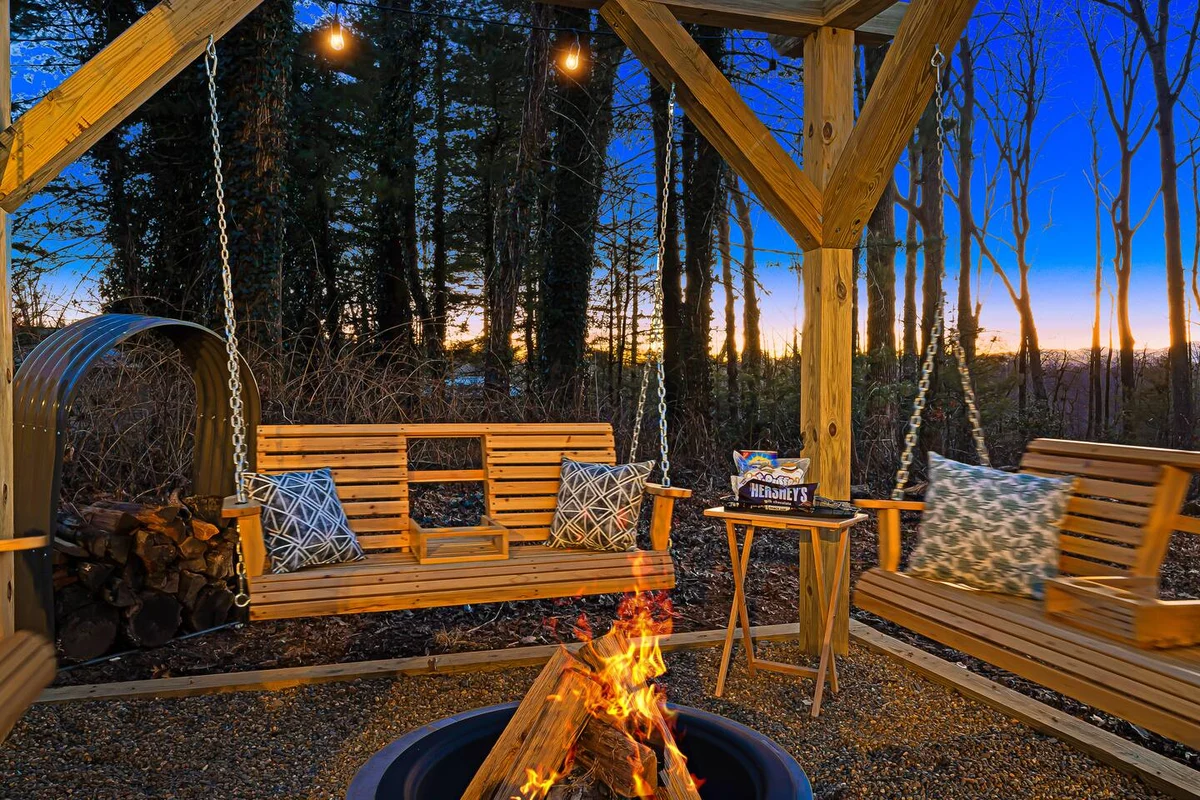Secluded 5BR Stay,HotTub,Sauna,GameRoom,FirePit #105