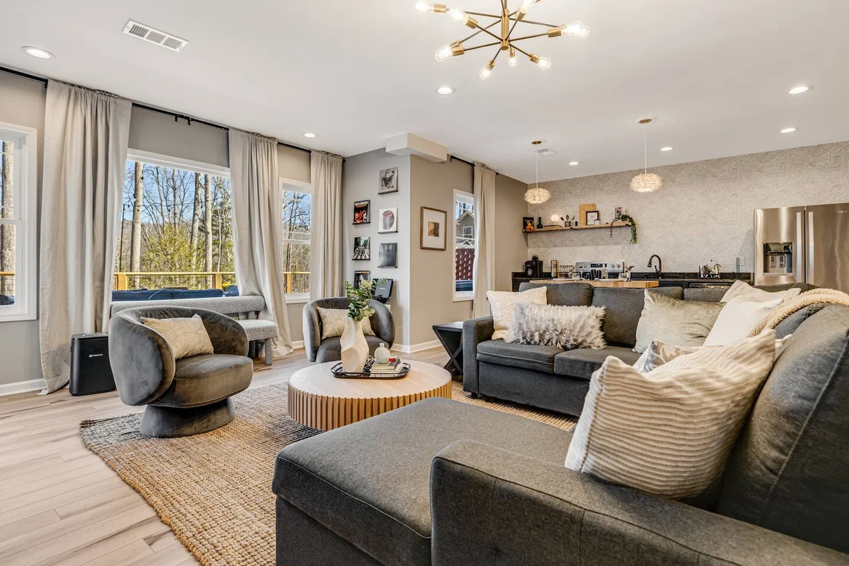 Secluded 5BR Stay,HotTub,Sauna,GameRoom,FirePit #120