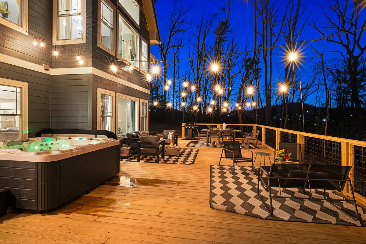 Secluded 5BR Stay,HotTub,Sauna,GameRoom,FirePit #126