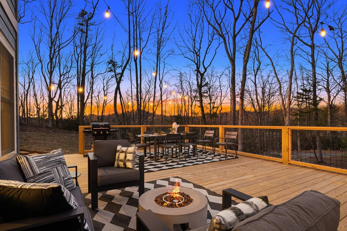 Secluded 5BR Stay,HotTub,Sauna,GameRoom,FirePit #104